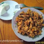 Fırında Ispanaklı Kaşarlı Erişte