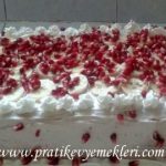 Meyveli ve Çikolatalı Pasta